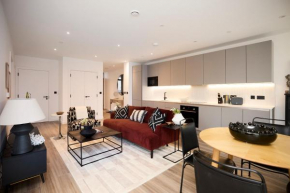 The Tottenham Hale Crib - Trendy 2BDR Flat with Balcony